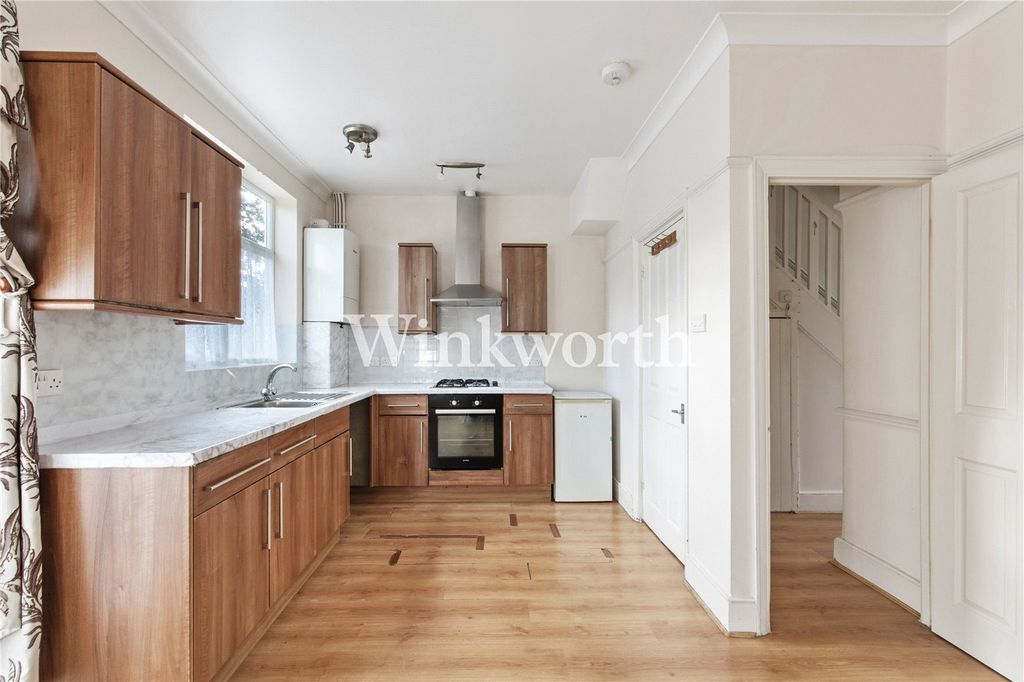 Property photo 1 of 14 Picture No. 39