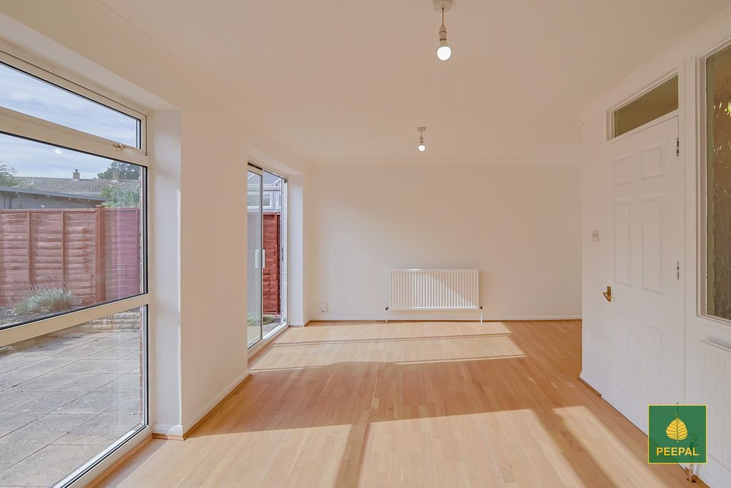 Property photo 3 of 18