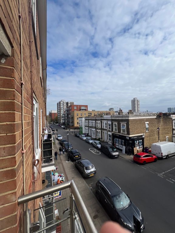 Property photo 3 of 10