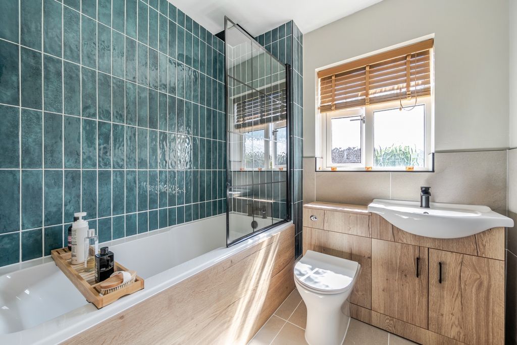 Additional image 25 of 4 bed town house for saleSt. Martins Field, Otley LS21