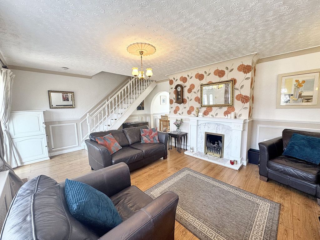 Property photo 2 of 44