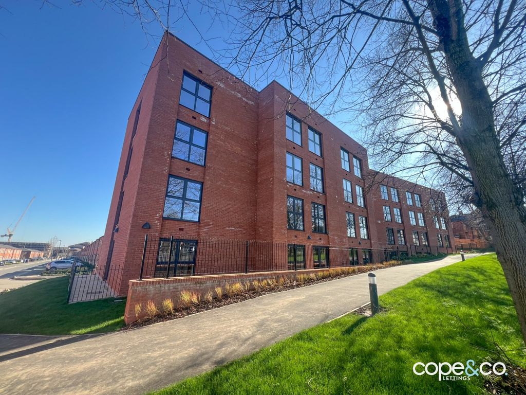 Property photo 1 of 12 4036561