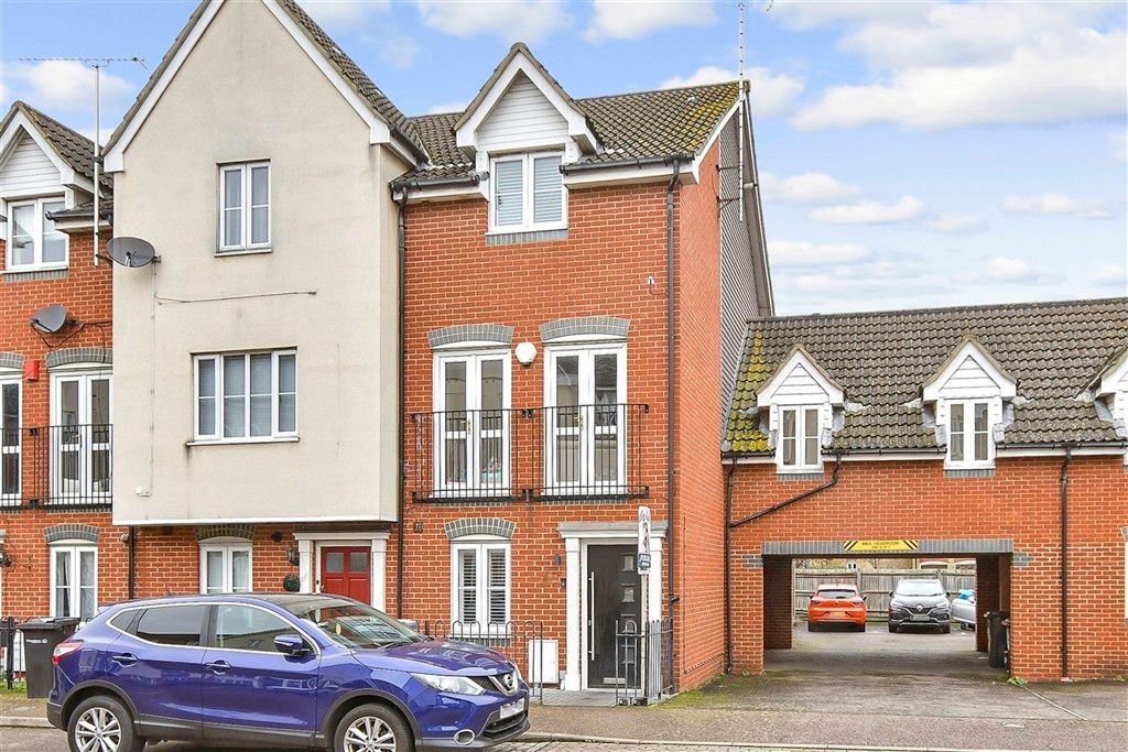 Property photo 3 of 8 External (Web)