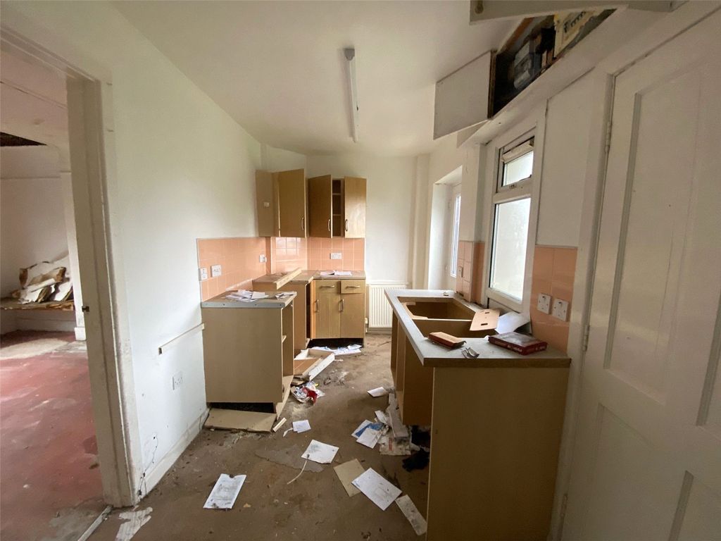 Property photo 2 of 7 Picture No. 05