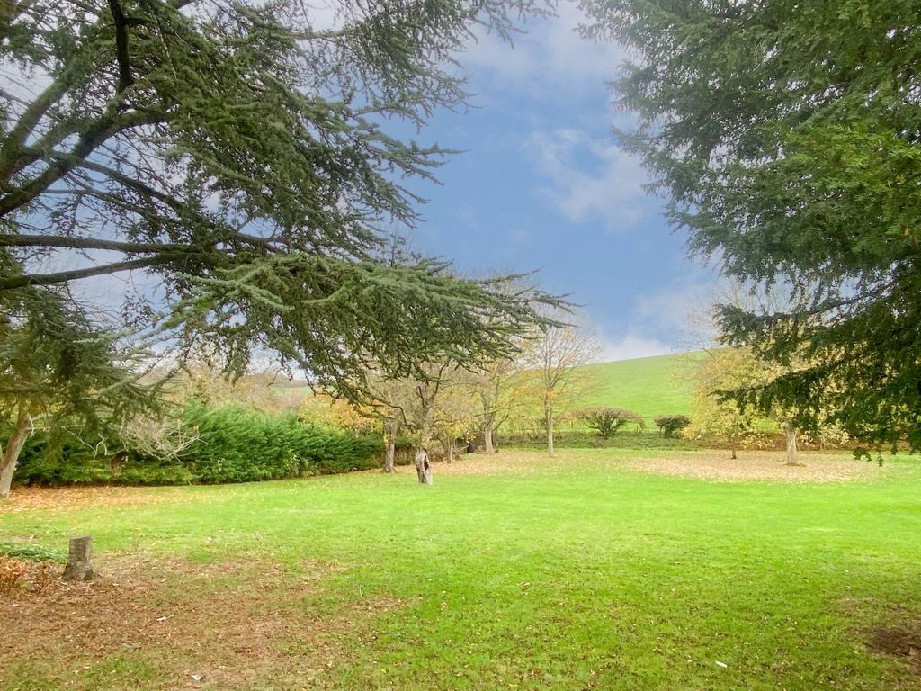 Property photo 3 of 15 Img_0298.Jpg