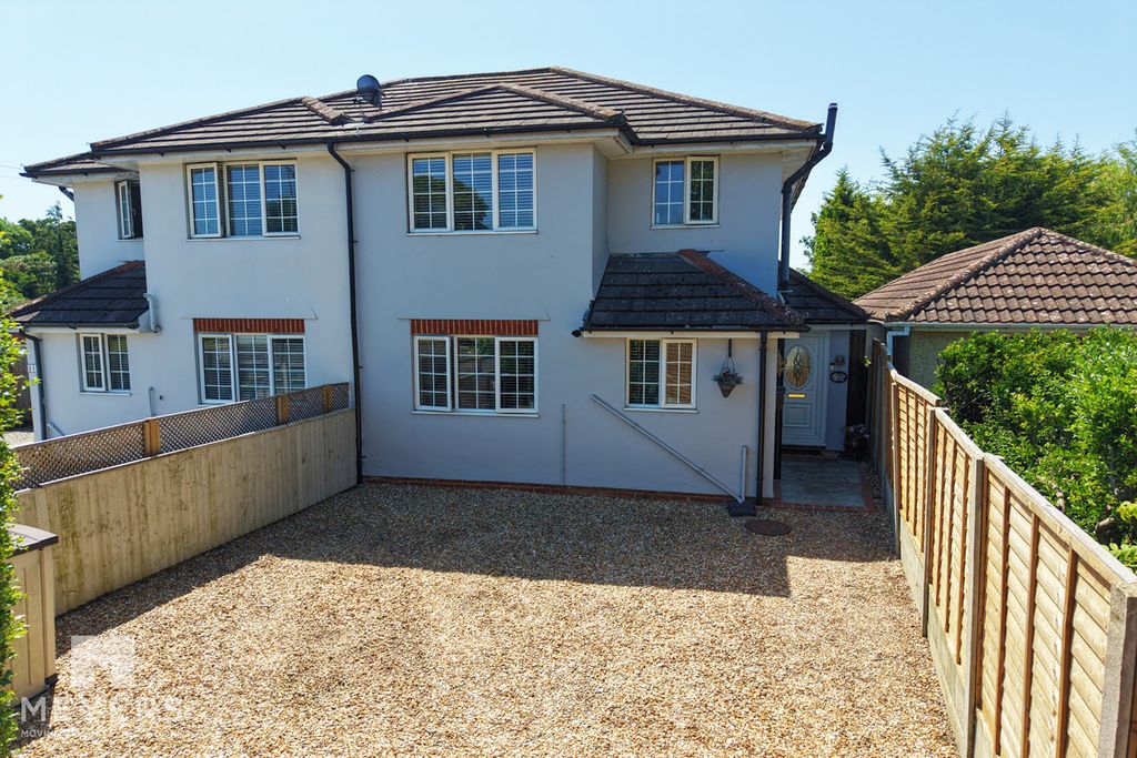 Property photo 1 of 28