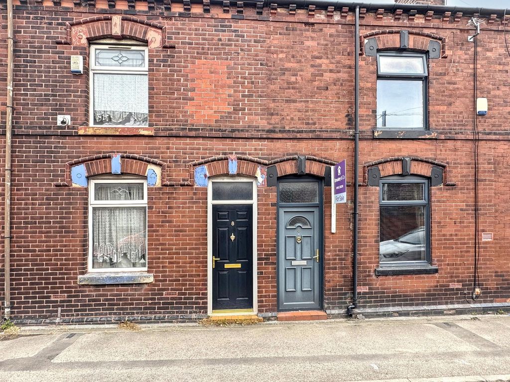 Property photo 1 of 18
