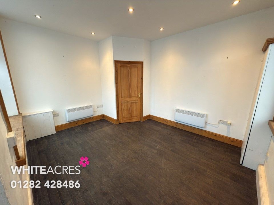 Property photo 3 of 6 Photo 11