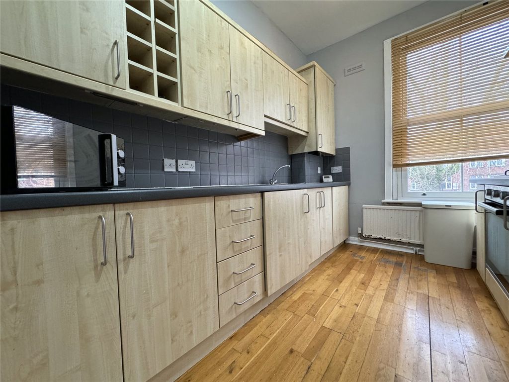 Property photo 3 of 10 Picture No. 11