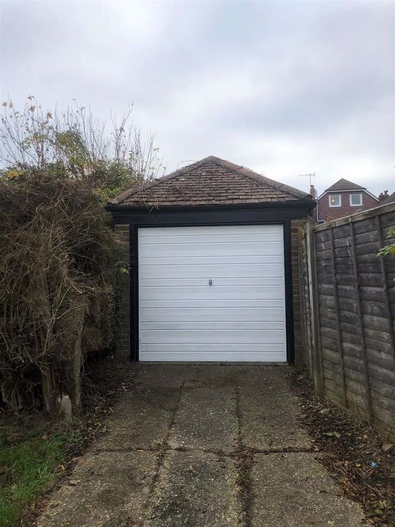 Property photo 1 of 2