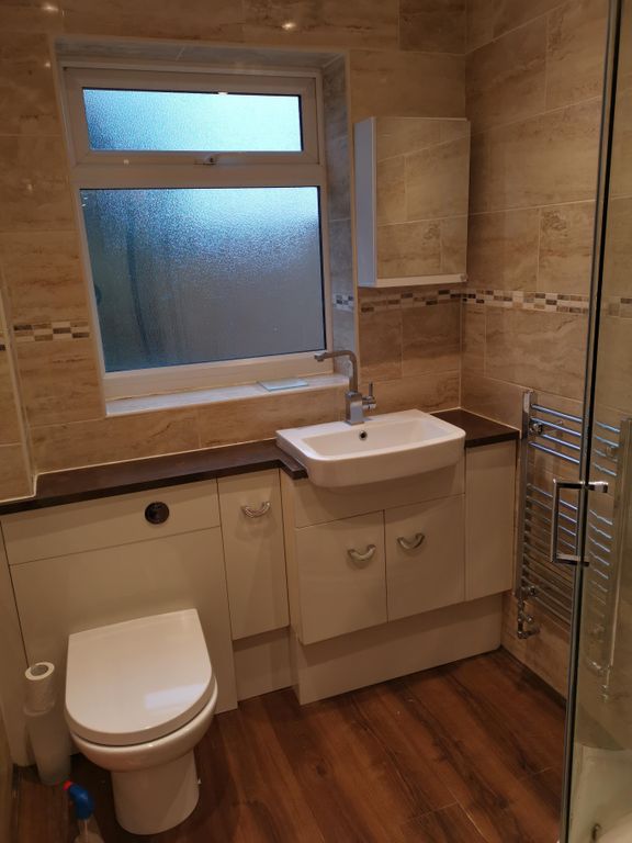 Property photo 3 of 7 Bathroom
