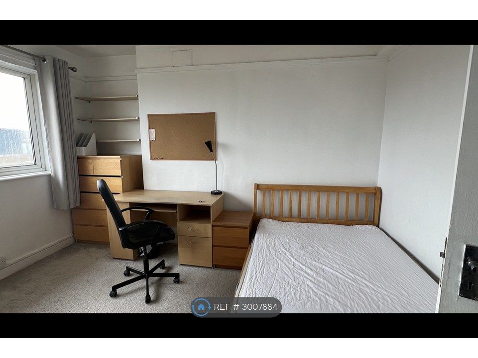 Property photo 2 of 6 Bedroom 2