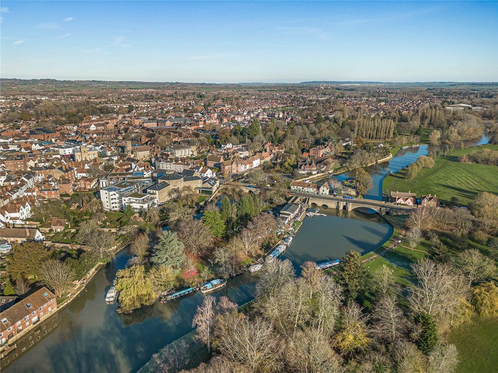 Property photo 3 of 14 Abingdon Area