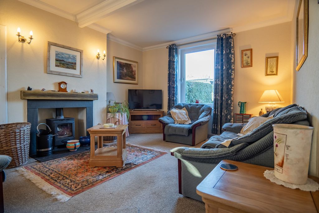 Property photo 2 of 22