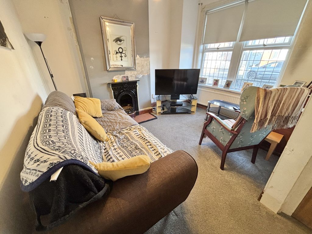 Property photo 3 of 22