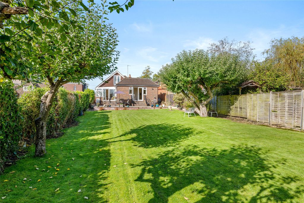 Property photo 2 of 30 Picture No. 32