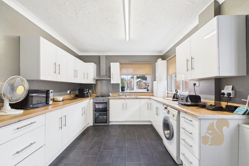 Property photo 3 of 20 Cam01659G0-Pr0611-Still009.Jpg