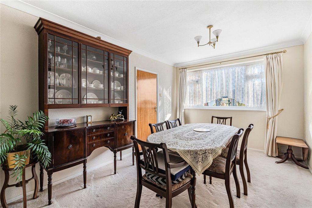 Property photo 3 of 23 Picture No. 24