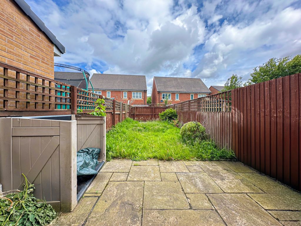 Property photo 3 of 11
