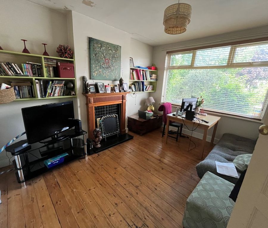 Property photo 2 of 8