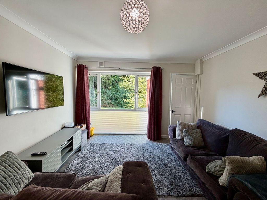 Property photo 2 of 24