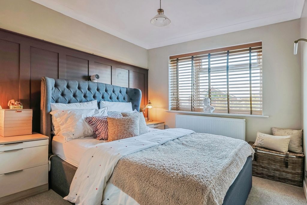 Property photo 3 of 14 Pbox-Img.Jpg