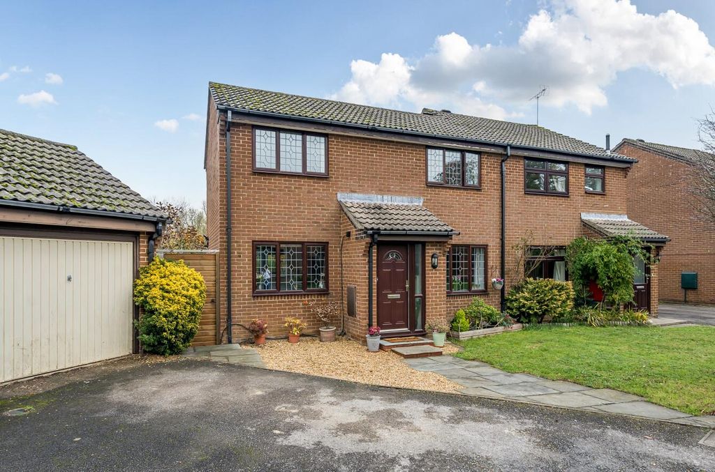 Property photo 1 of 15 1375097-2-690Ca89ee007A.Jpg