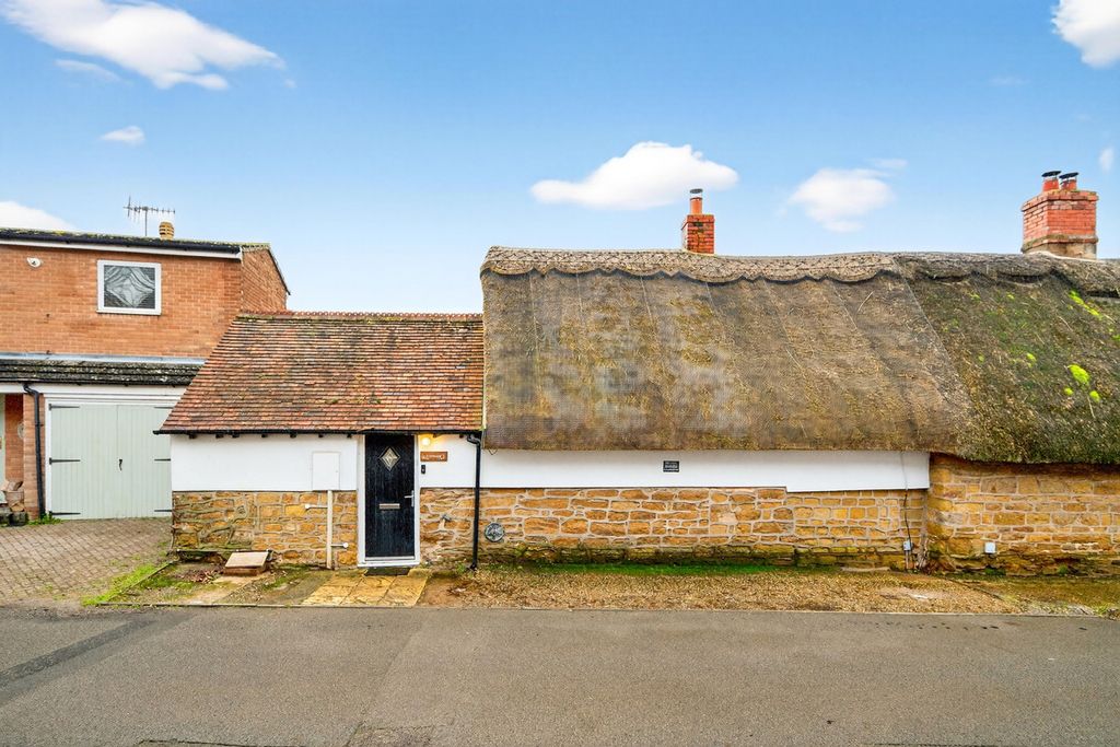 Property photo 3 of 23