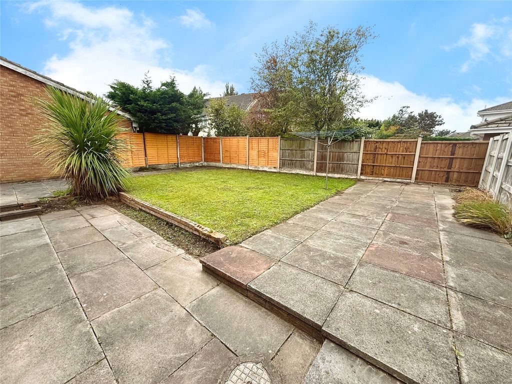 Property photo 2 of 21 Picture No. 16