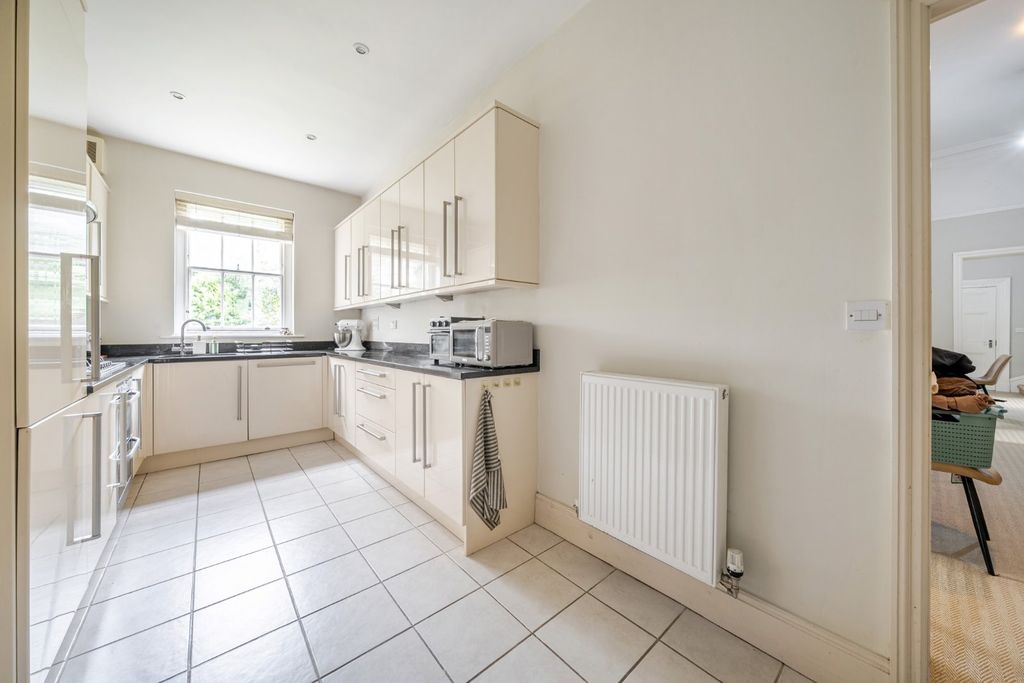 Property photo 2 of 16 Kitchen