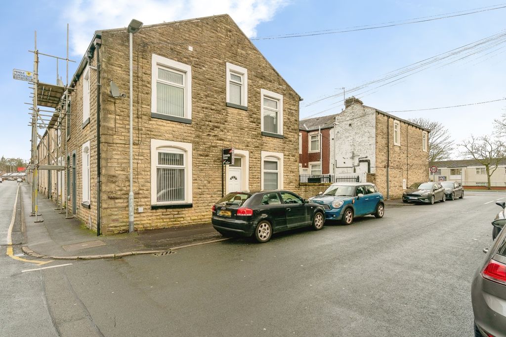 Property photo 1 of 15 Pbox-Img.Jpg