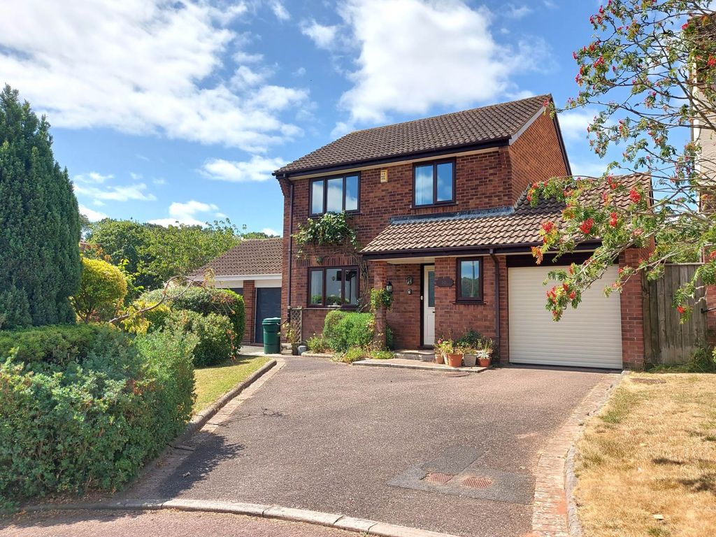 Property photo 1 of 18