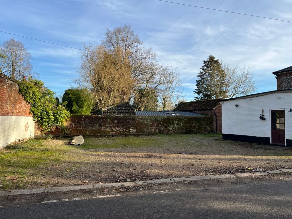 Property photo 2 of 6