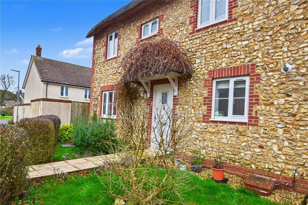 Property photo 2 of 27 Picture No. 02