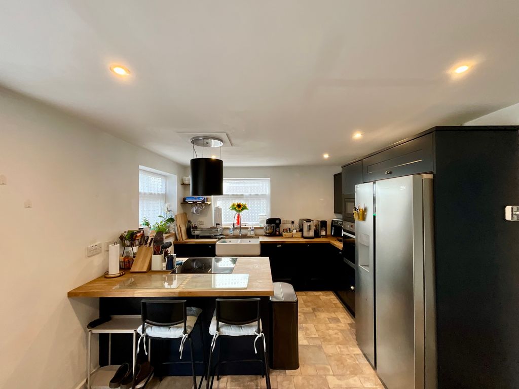 Property photo 2 of 20 Img_9823