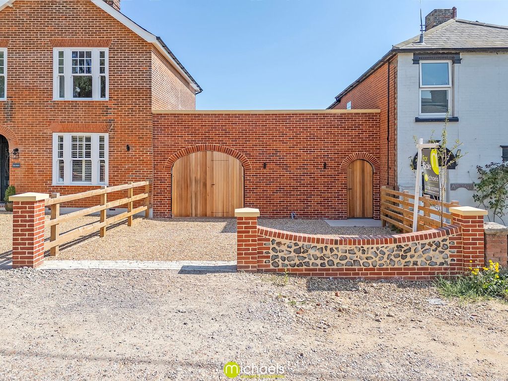 Property photo 2 of 34