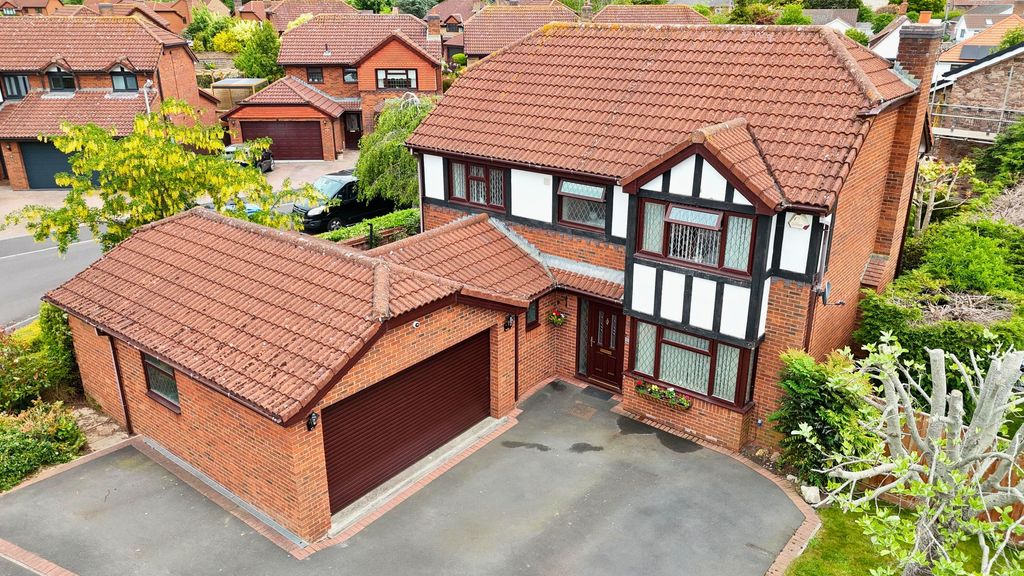 Property photo 1 of 17 External Front