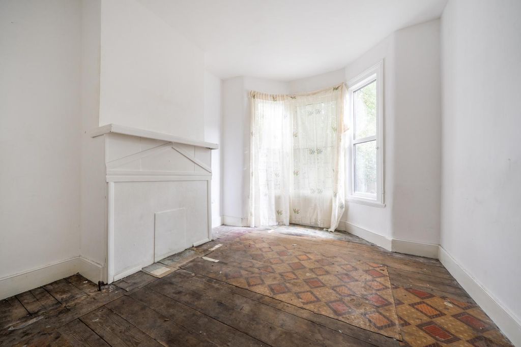 Property photo 3 of 13 1496776 (8)
