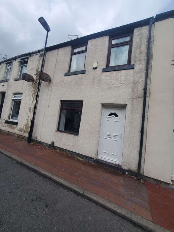 Property photo 1 of 11