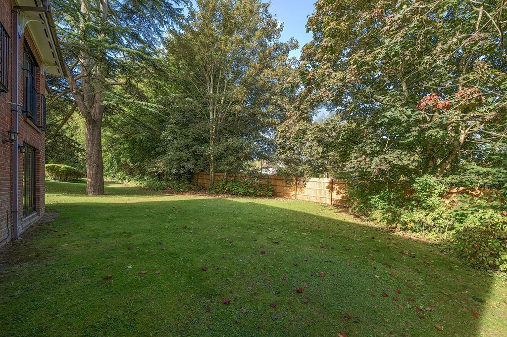 Property photo 3 of 13