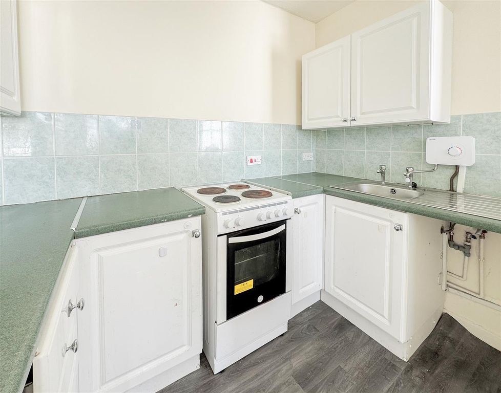 Property photo 3 of 16 9-Img_4282.Jpg