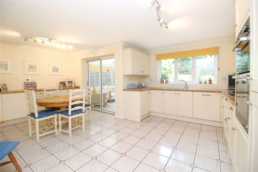 Property photo 3 of 15 Picture No. 17