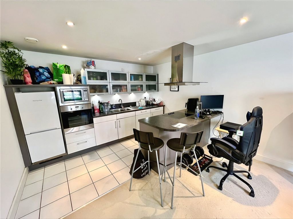 Property photo 3 of 9 Picture No. 87