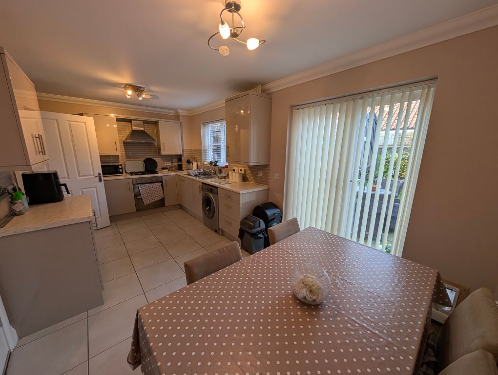 Property photo 3 of 12 Pxl_20251113_095338535