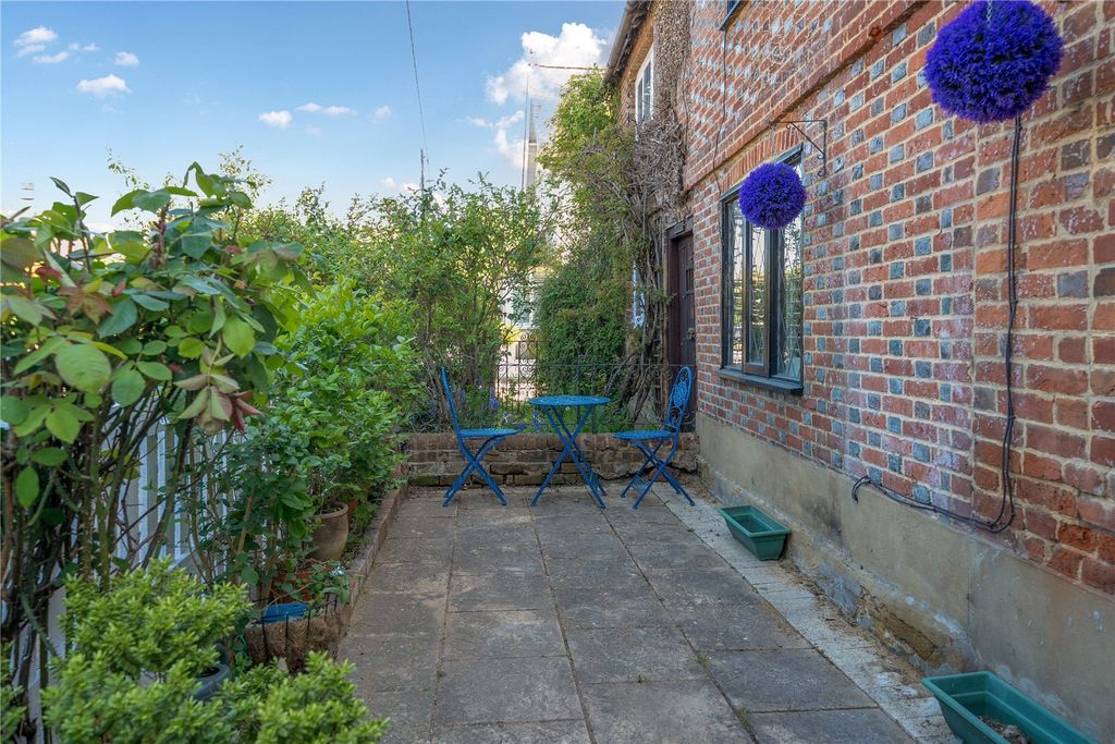 Property photo 2 of 15 Picture No. 04