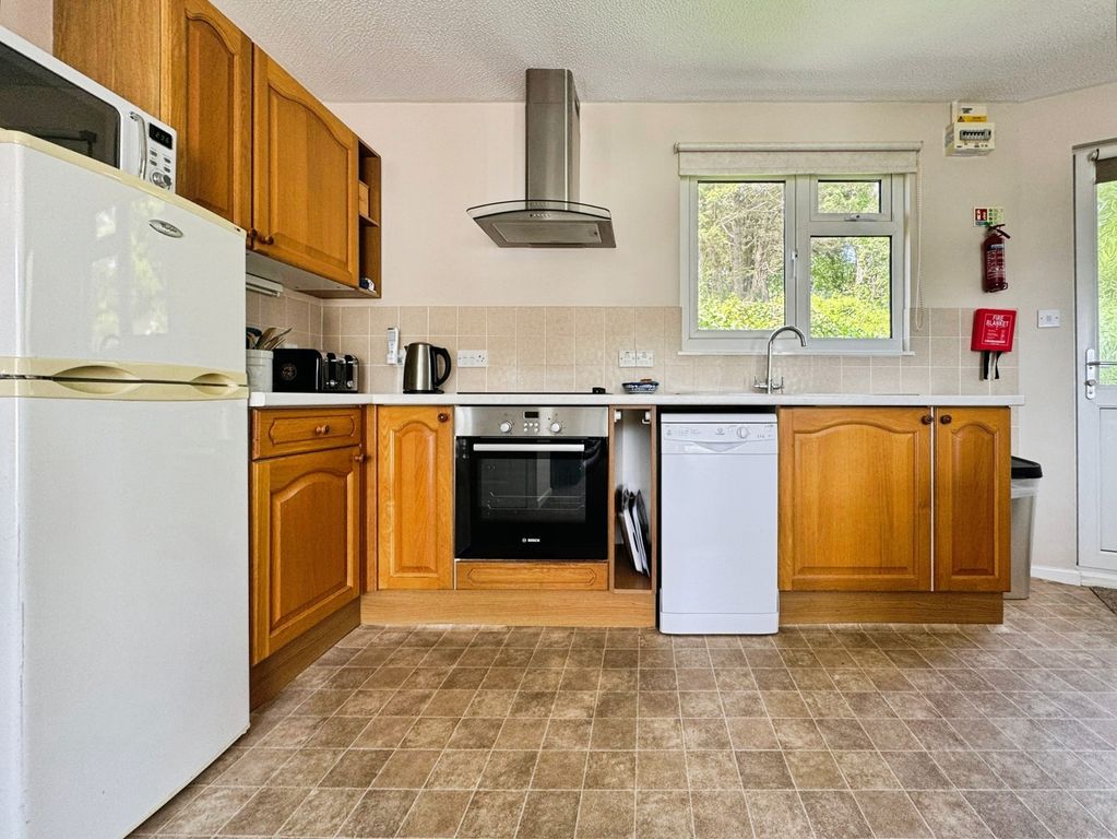 Property photo 3 of 23 Pbox-Img.Jpg