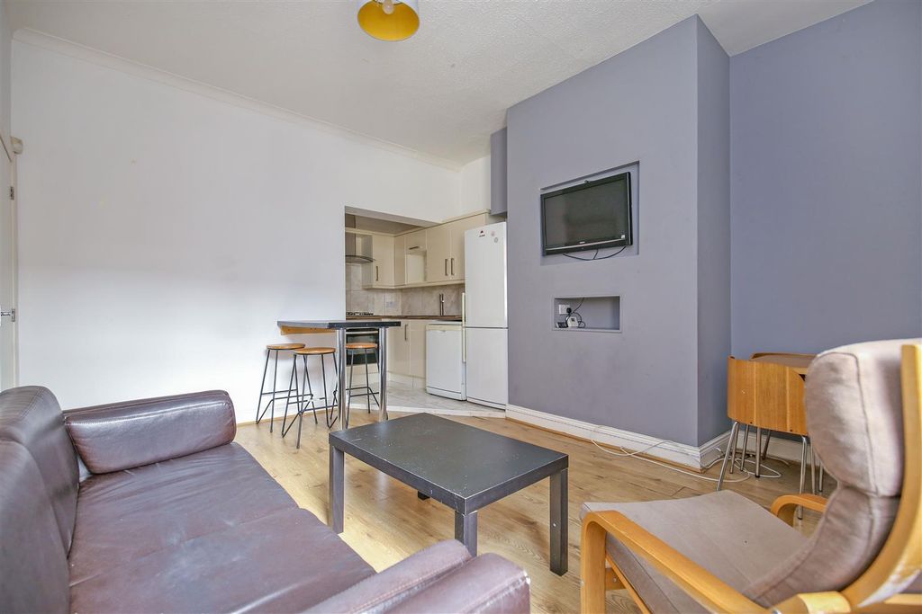 Property photo 2 of 8 Img_2511.Jpg