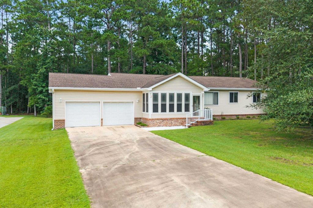 Property photo 1 of 31