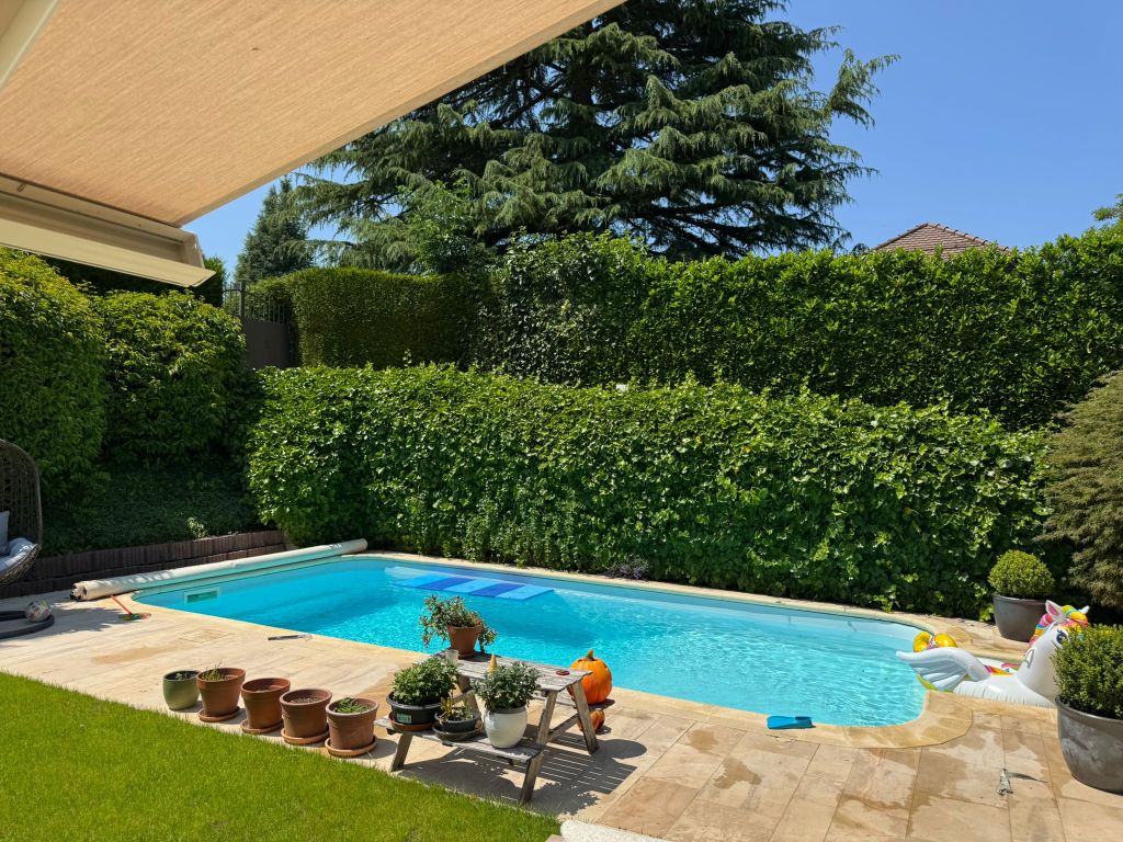 Property photo 3 of 3