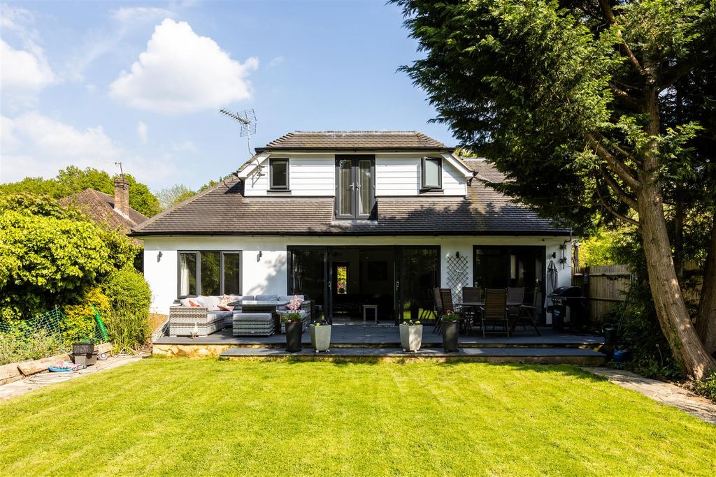 Property photo 1 of 24